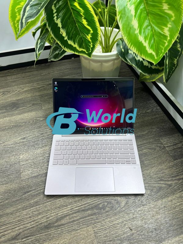 HP Pavilion Plus 14, 13th Gen Intel Core i7-1355u, 14-inch (35.6 cm), 2.8K, 16GB DDR4, 512GB SSD, Intel Iris Xe graphics, FPR, Backlit KB, Audio by B&O (Win 11, MSO 2021, Silver, 1.4 kg),