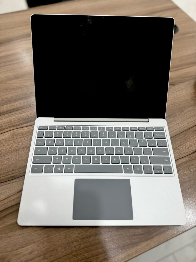 Microsoft Surface Laptop GO 1943 Intel Core i5 10th Gen 8GB RAM 256GB