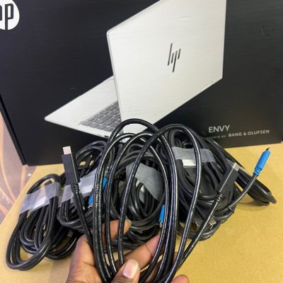 Cable Matters 20Gbps USB C to USB C Monitor Cable - 3ft / 0.9m, Supports Up to [8K@30Hz / 4K@120Hz Video, 240W Charging, 20Gbps Data Transfer], USBC Video Cable with USB 3.2 Gen 2