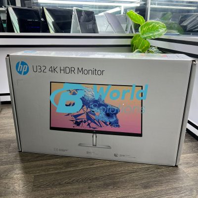 HP U32 31.5″ 4K HDR Monitor, Silver Color *Special Feature Resolution: 4K UHD (3840 x 2160)