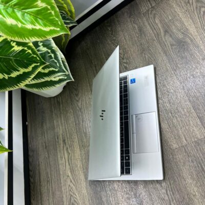 HP EliteBook 850 G8 Intel® Core™ i7 i7-1165G7 Touchscreen Laptop 39.6 cm (15.6") Full HD 16 GB DDR4-SDRAM 512 GB SSD Wi-Fi 6 (802.11ax) Windows 10 Pro Silver. Intel® Core™ i7-1165G7 (up to 4.7 GHz with Intel® Turbo Boost Technology, 12 MB L3 cache, 4 cores) Touchscreen Windows 10 Pro 39.6 cm (15.6") diagonal FHD display Intel® Iris® Xᵉ Graphics 16 GB memory; 512 GB SSD storage HP EliteBook 850 G8 Intel® Core™ i7 i7-1165G7 Touchscreen Laptop 39.6 cm (15.6") Full HD 16 GB DDR4-SDRAM 512 GB SSD Wi-Fi 6 (802.11ax) Windows 10 Pro Silver.