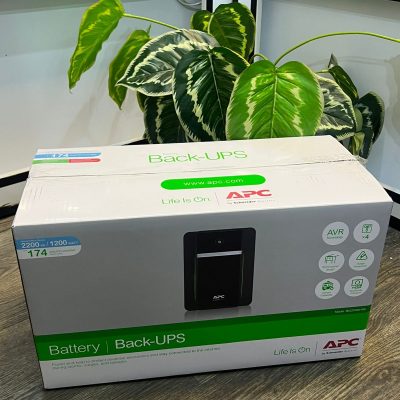 Apc Easy Ups 2200va, 230v, Avr, Iec Sockets(bvx2200li)