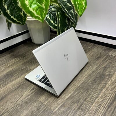 HP EliteBook 830 G6 8th Gen Intel Core i5-8365U 8GB DDR4 SDRAM 256GB PCIe SSD 13.3″ FHD Intel UHD Graphics 620 Bluetooth Webcam Wi-Fi
