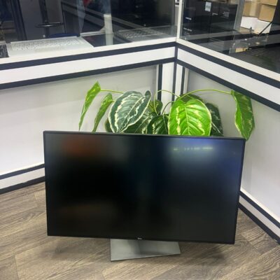 Dell UltraSharp U2720Q 27 Inch 4K UHD (3840 x 2160) LED Backlit LCD IPS USB-C Monitor
