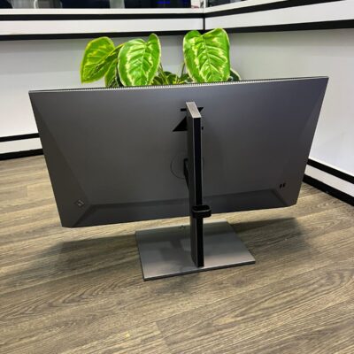 HP Z27q G3 27 Inch LED Monitor, QHD (2560 x 1440), IPS, HDMI, DisplayPort (Renewed)