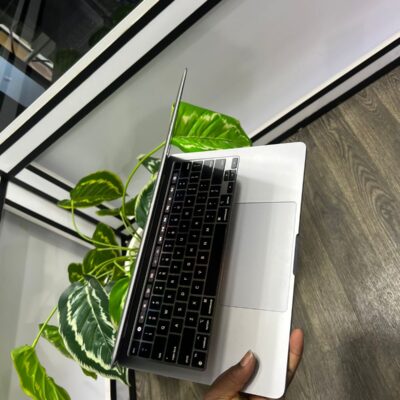 MacBook Pro A2338 (13-inch, M1, 2020) 8GB RAM 512GB SSD