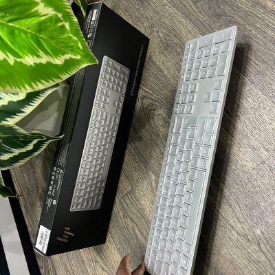 HP 970 Programmable Wireless Keyboard (Silver) - Bluetooth & 2.4 GHz Wireless Multi-Device Connectivity - USB-C Rechargeable Battery - 24 Programmable Keys - Works with Windows & MacOS 
