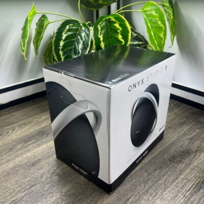 Harman Kardon Onyx Studio 8