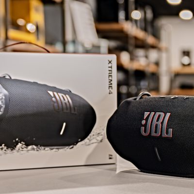 JBL Xtreme 4 - Portable Bluetooth Speaker, Powerful Sound and Deep Bass, IP67 Waterproof, 24 Hours of Playtime, Powerbank, Auracast for Multi-Speaker Pairing (Black)