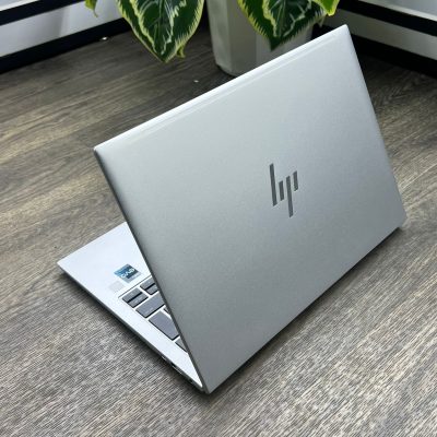 HP Elitebook 830 G10 13.3-inch Intel i5-1345U 16GB RAM 512GB SSD Win11Pro/office  2021