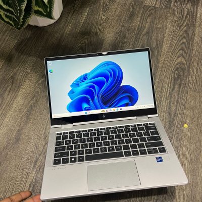 HP EliteBook x360 830 G8 13.3″ Touchscreen 2 in 1 Notebook FHD 1920×1080 Intel Core i7 1185G7-16GB RAM-512GB SSD – IPS – SoC – Windows 11 Pro