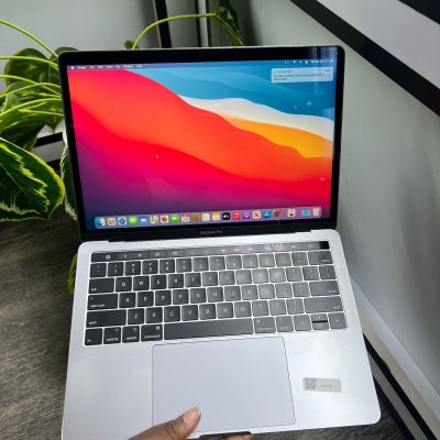2018 Apple MacBook Pro with 2.7GHz Intel Core i7 (13.3 in, 16GB RAM, 1TB SSD) Silver (Renewed)