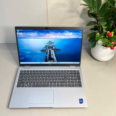 Dell Precision 3580 Workstation Laptop (2023) | 15.6" 1920x1080 FHD | Core i7-1360P - 512GB SSD Hard Drive - 16GB RAM - Nvidia GeForce RTX A500 | 12 cores @ 5 GHz - 4GB GDDR6 Win 11 Pro Silver