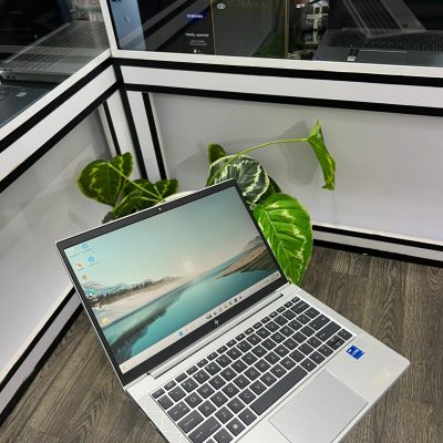 HP EliteBook 830 G8 Intel Core i7-1165G7 16GB RAM 512GB SSD 13.3″ FHD Touch Display